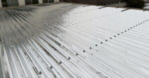 遮熱シート施工後の折板屋根｜サーモバリア施工完了